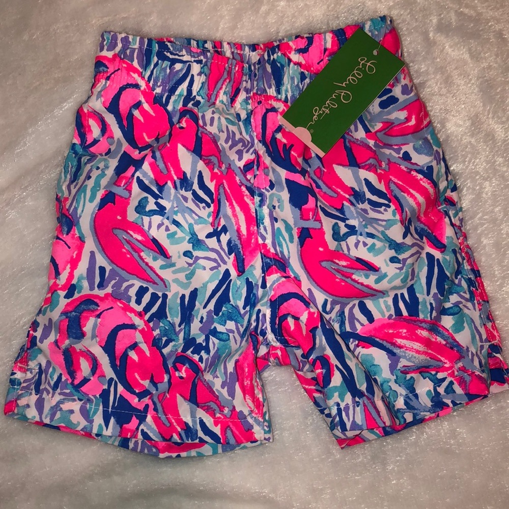 NWT Lilly Pulitzer Boys Junior Capri Trunk, XS, in Cosmic Coral Cracked Up